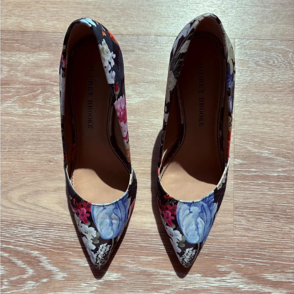 Audrey Brooke Floral Heels (size 7)